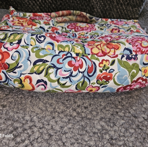 Vera Bradley clutch - Picture 5 of 7